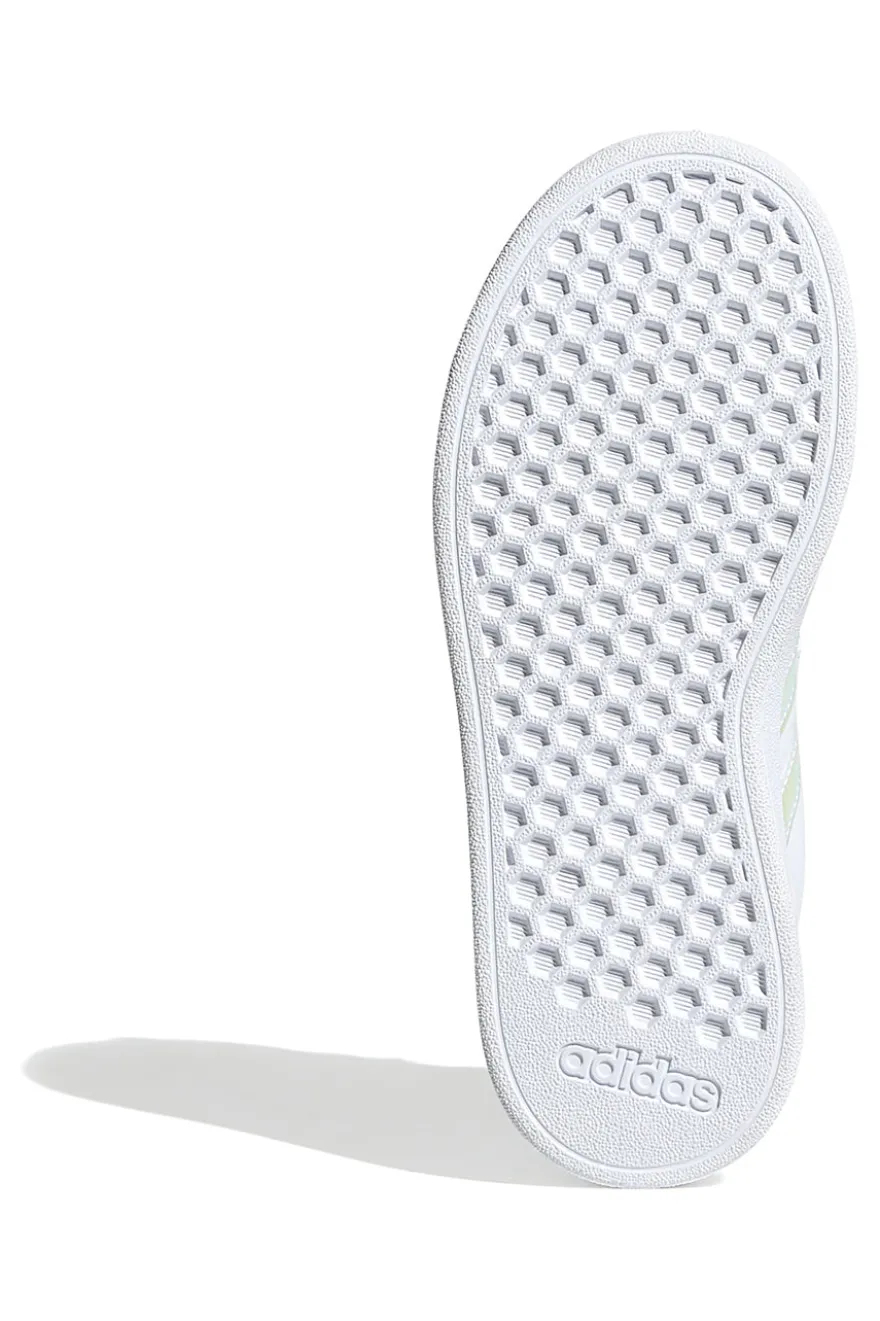 Adidas Grand Court 2.0 EL C – Weiße Sneakers mit schillernden Streifen und Klettverschluss