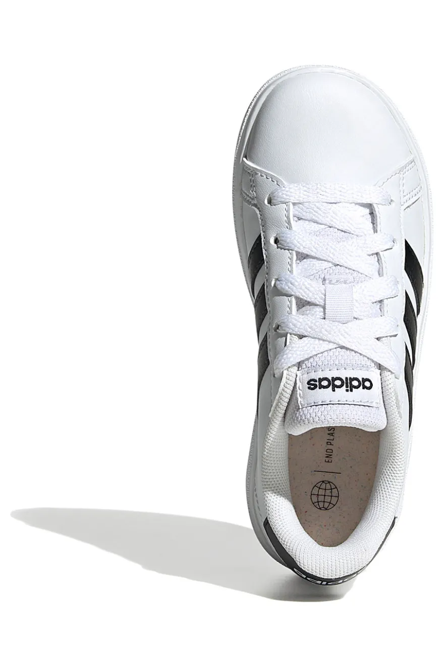 Adidas Grand Court 2 K Weiße Sneakers mit schwarzen Streifen