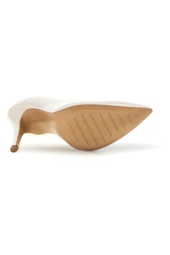 Butterfarbene Lackleder-Pumps Pittarello couture 3401