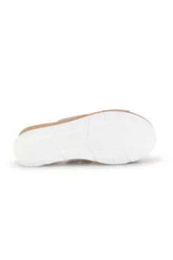 Ciabatte perla con zeppa e fascia larga Plocadi 11071242