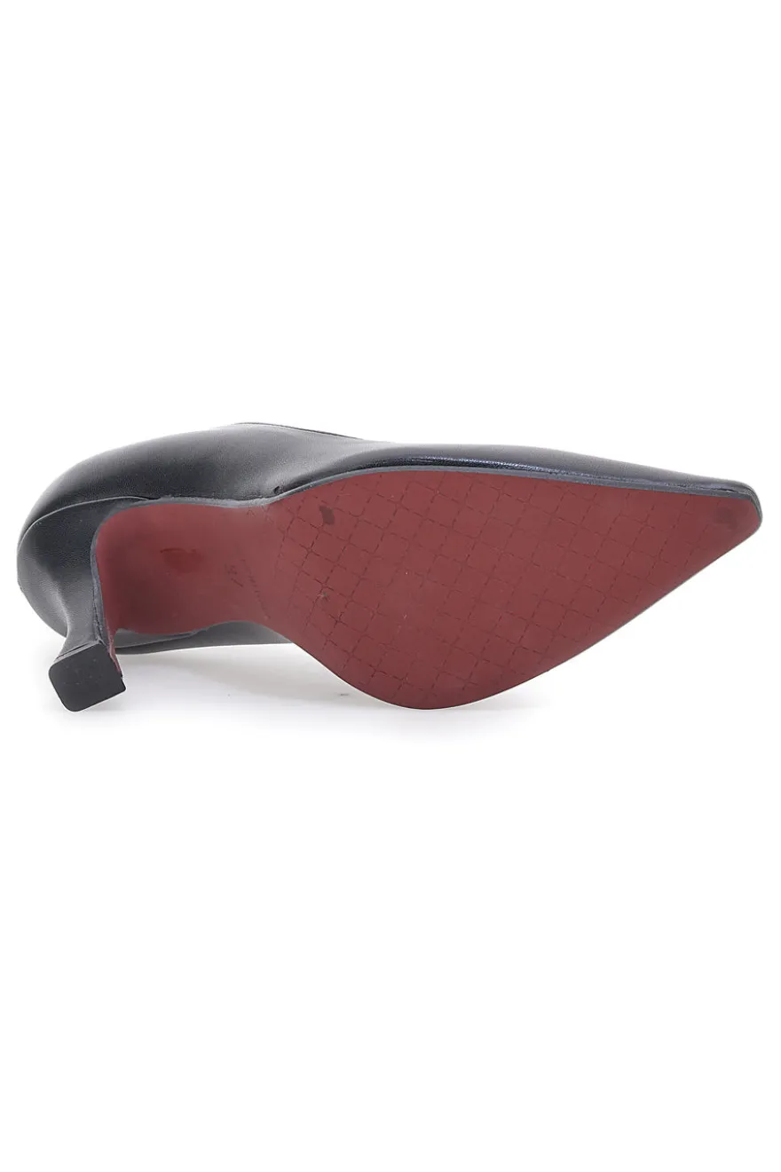 Dekolleté mit Pittarello 911 Heel Black