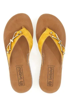 Gelbe Flip-Flops mit dekorativer goldener Schnalle INBLU 12 ZO