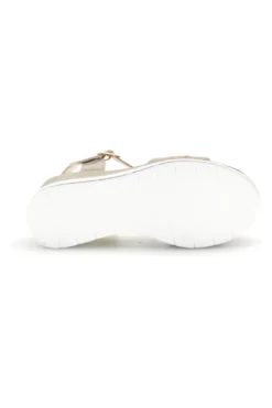 Platin-Sandalen mit Keil und Zierkette Energy E425