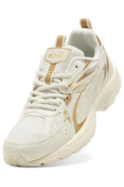 Puma Milenio Tech Wmns DaylNight Cremefarbene Sneakers mit goldenen Details