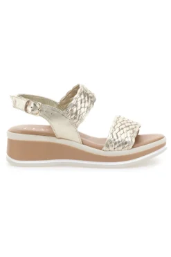 Sandali beige con intrecci brillanti e zeppa bassa Pittarello Class 12277