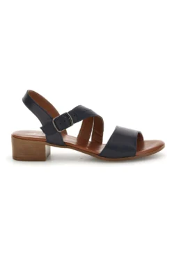 Sandali blu in vera pelle Pittarello look 243050