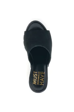 Sandalo nero con tacco e borchie Pittarello Must Have 11233