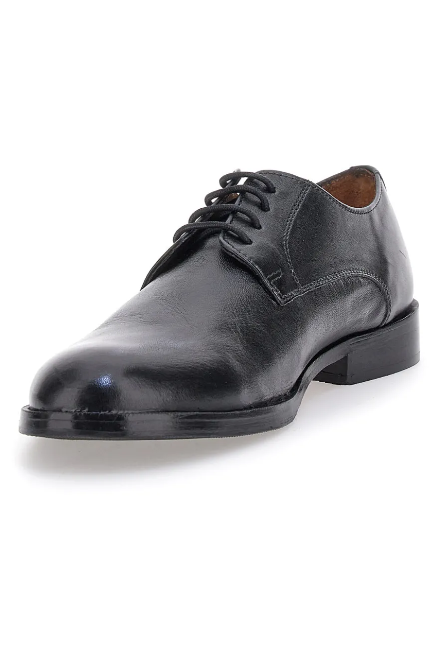 Scarpe Stringate Nere In Vera Pelle Claremorris 565
