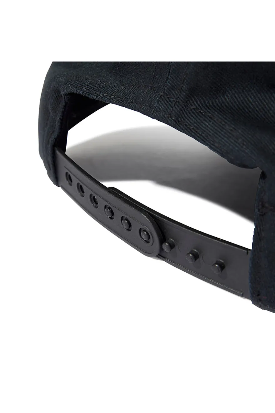 Schwarze Kappe mit Adidas Logo JD1328