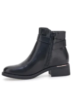 Schwarze Stiefeletten mit dekorativer Schnalle und niedriger Sohle Energy I255