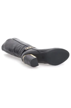 Schwarze Stiefel mit dekorativem Riemen The First RQ23WT6