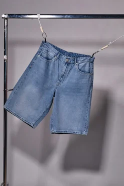 Shorts in Jeans Baggy 5 Tasche Boardman 111