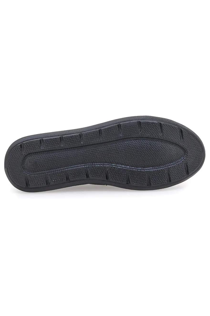 Slip on nere con accessorio decorativo Inblu 67 WG