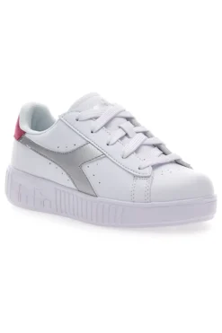 Sneakers Bianche con Logo Argento e Dettaglio Fuxia DIADORA GAME STEP METAL PS