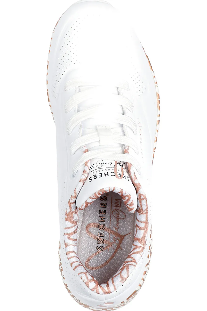 Sneakers bianche con stampa cuori oro rosa e cuscinetto ad aria Skechers UNO Loving Love