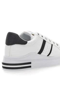Sneakers bianche e nere con lacci CAFE' COST BK2450