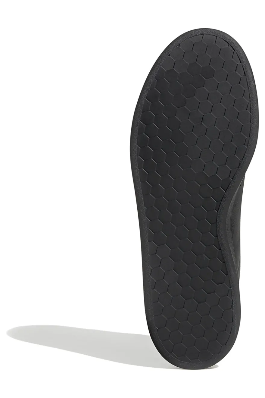 Sneakers nere con lacci Adidas URBAN COURT