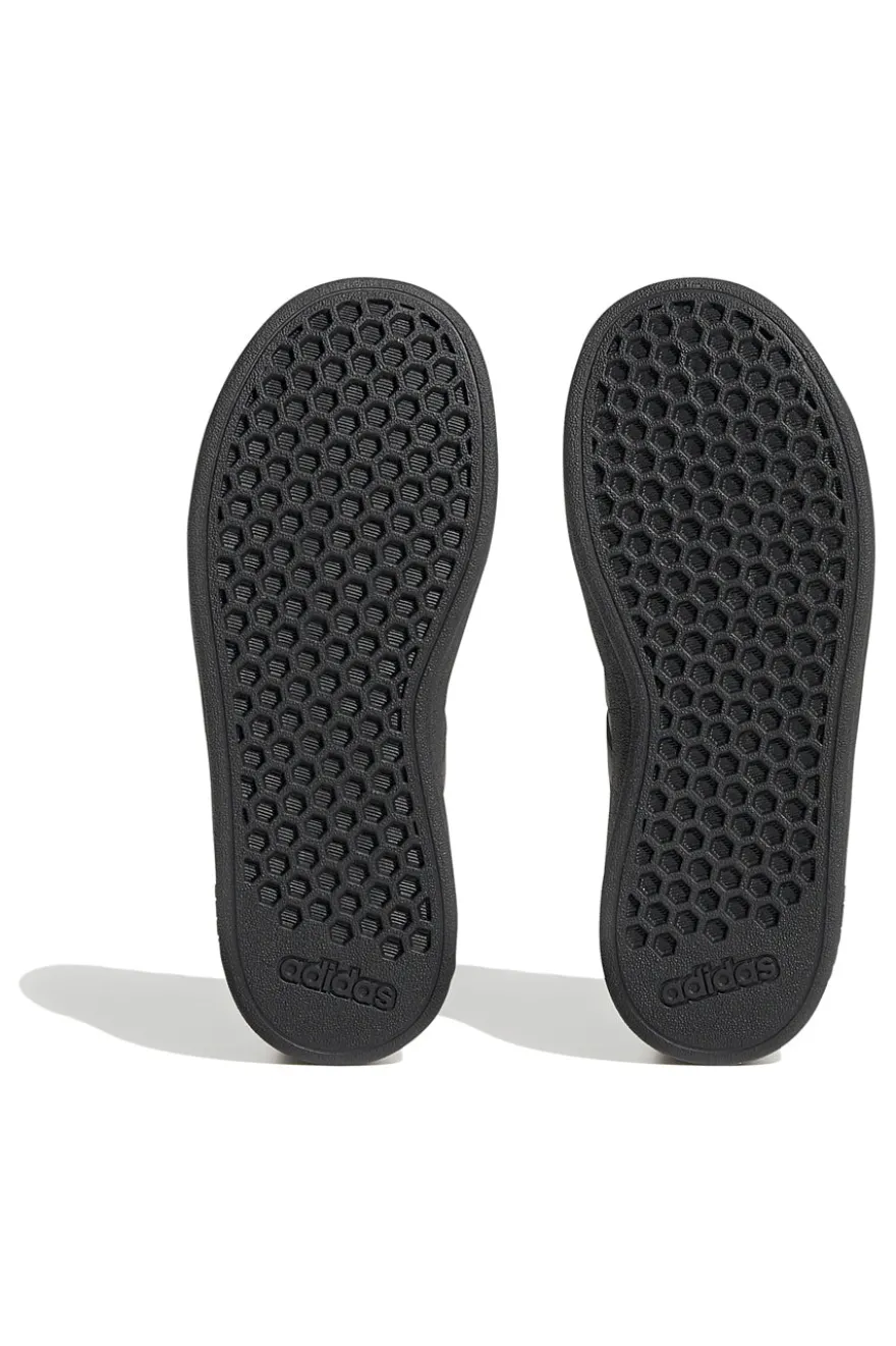 Sneakers nere con profilo monocromatico Adidas Grand Court 2 K