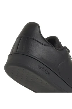 Sneakers nere in materiale riciclato Adidas URBAN COURT