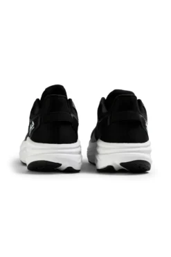 Sneakers nere leggere con lacci Fila Retron