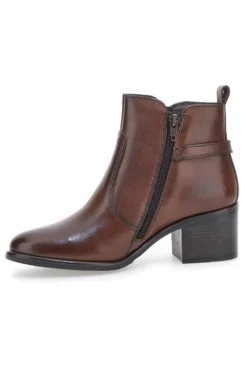 Stivaletti marroni in vera pelle con doppia fibbia Pittarello class 1976