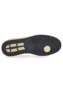 Weiße Leder-Sneaker mit schwarzen Details von Pittarello Plus Aurelius, Made in Italy.